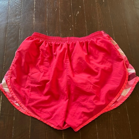 Women's Nike Tempo Dri-Fit Running Workout Shorts Medium - Picture 10 of 13